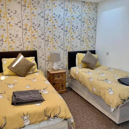 The Royal Oak 헌맨비